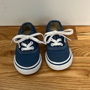Vans Toddler Authentic Shoe Size 4.5